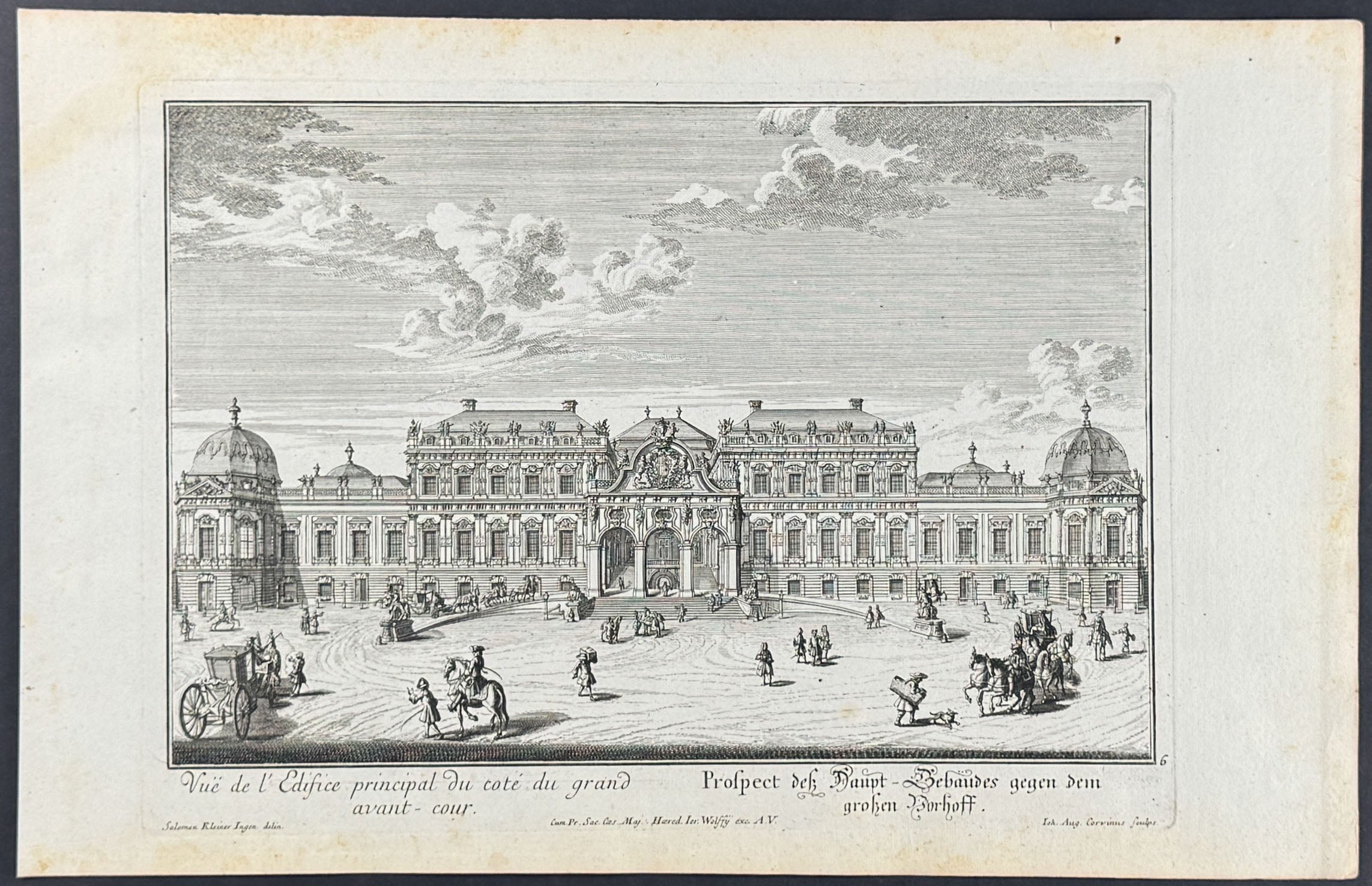Building - Vue de l'Edifice prinicpal du cote du grand avant-cour