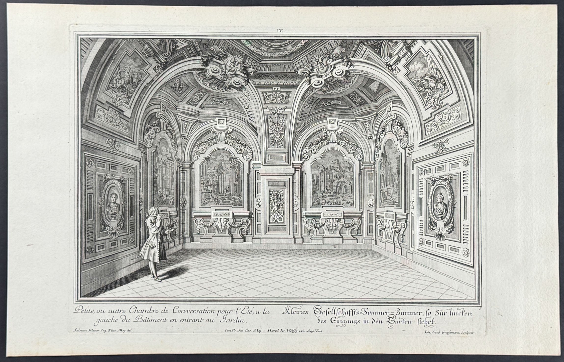 Conversation Room - Petite, ou autre Chambre de Conversation pour l'Ete, a la gauche du Batiment en entrant au Jardin