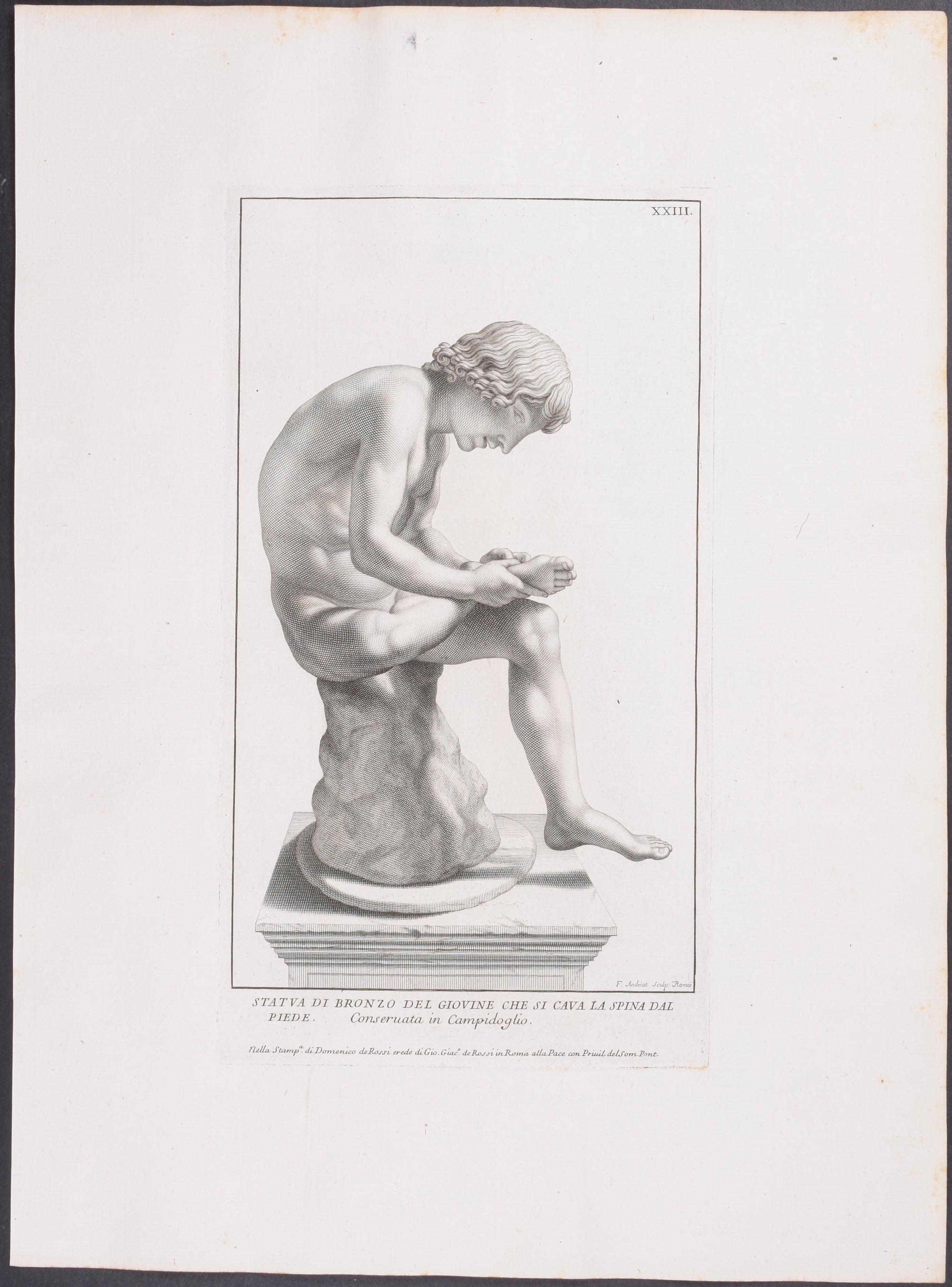 Nude Statue - Un Amorino in Piedi