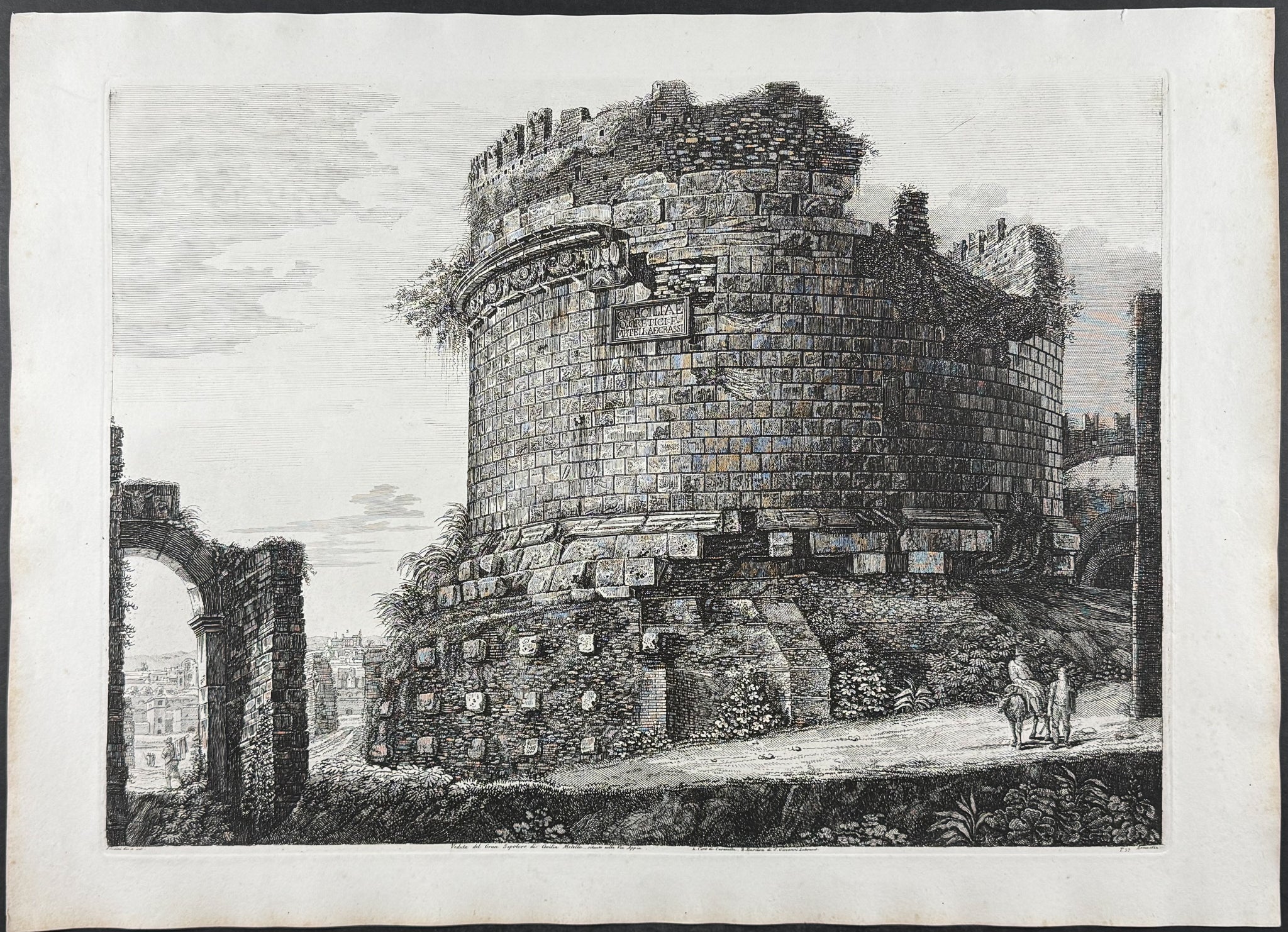 Veduta del Gran Sepolcro di Cecilia Metella situato nella Via Appia